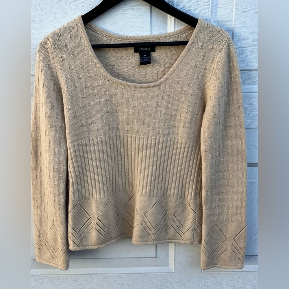 Women's VTG Tashia London sweater cashmere nude color L